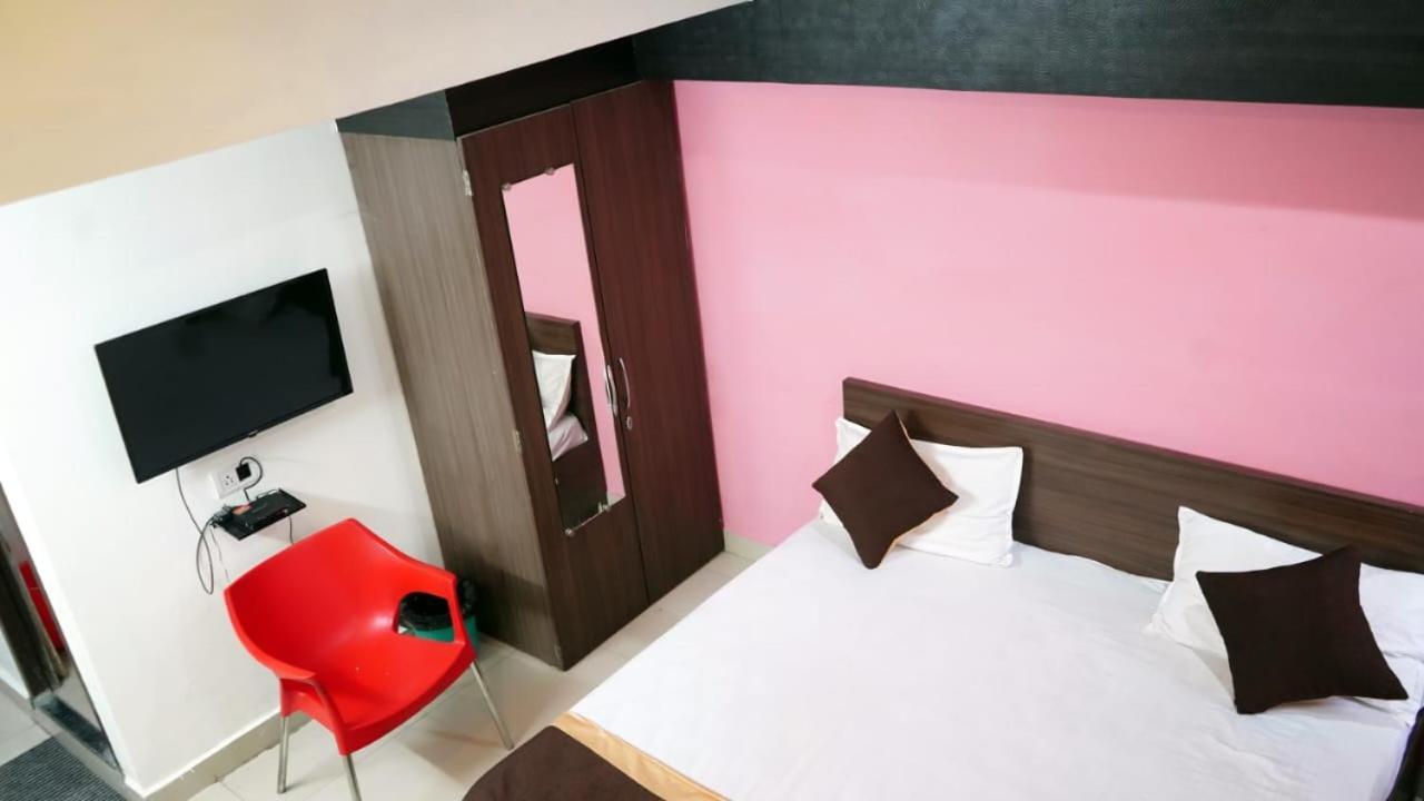 Hotel Atithi Niwas Allāhābād Junction Eksteriør bilde